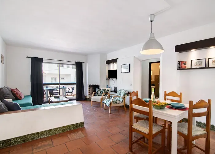 Mar Azul 4 阿尔布费拉